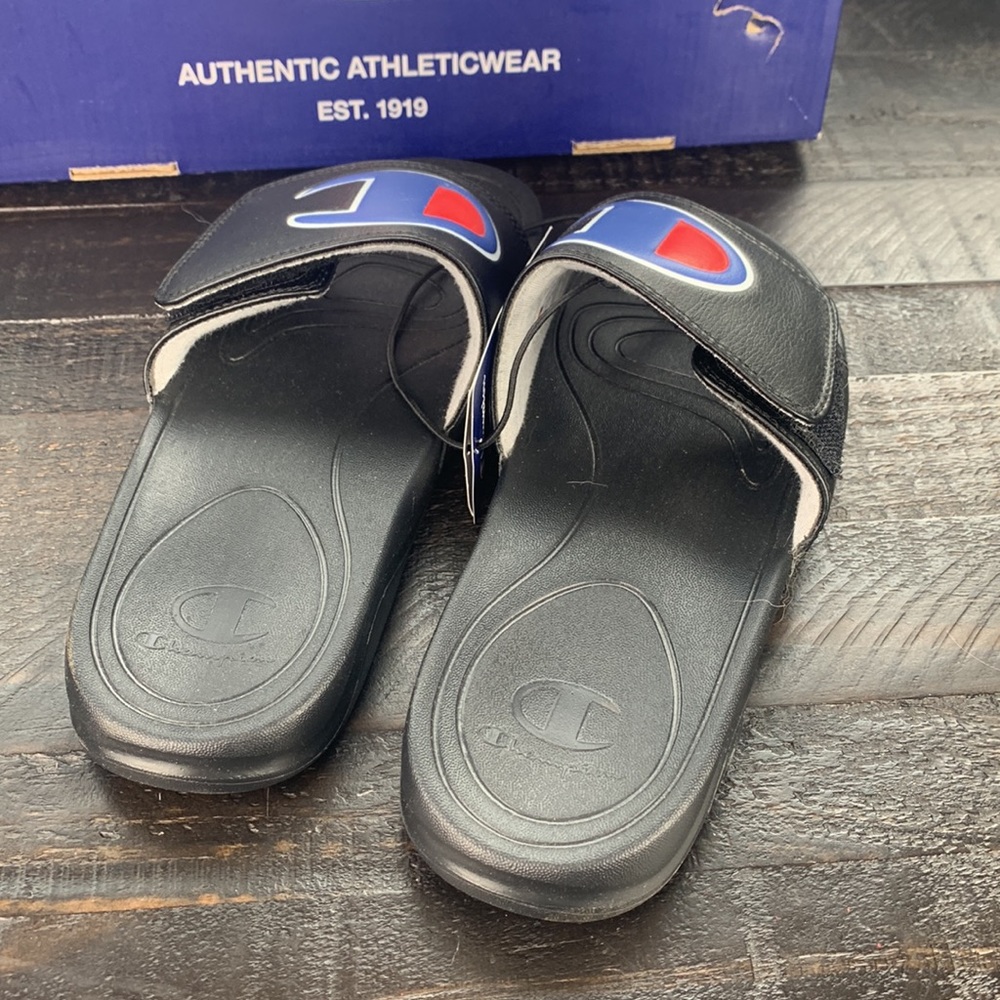 NWT Women’s Champion Mega Slides Athleticwear Black with Logo - Picture 4 of 5